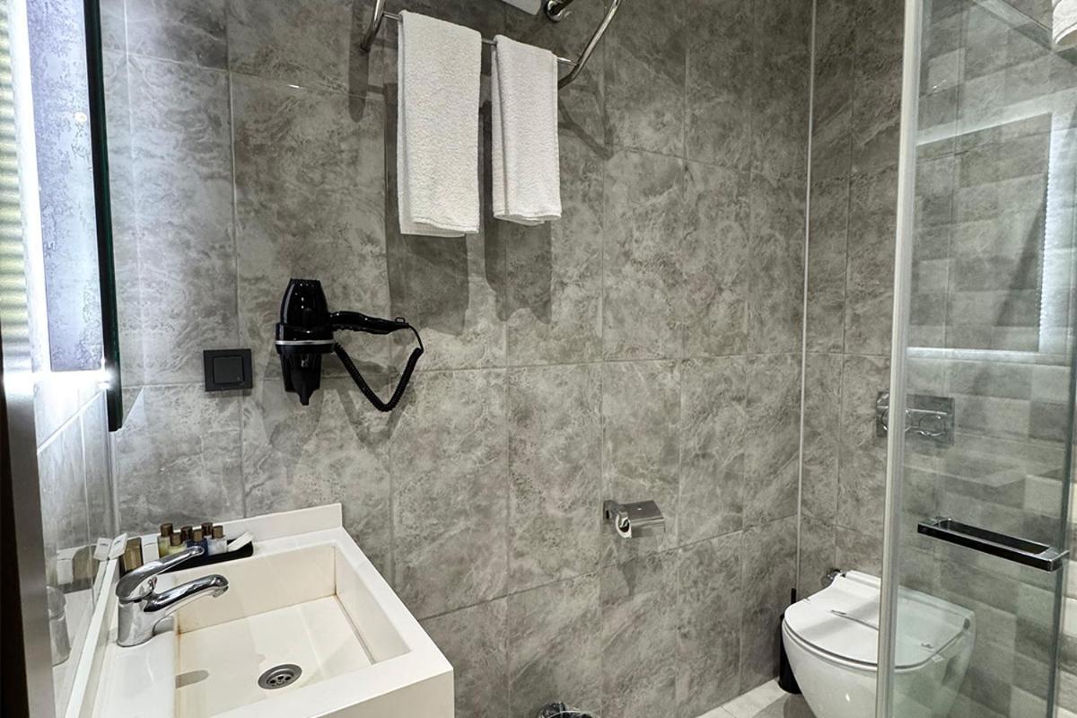 Ankara Royal Hotel Bagian luar foto