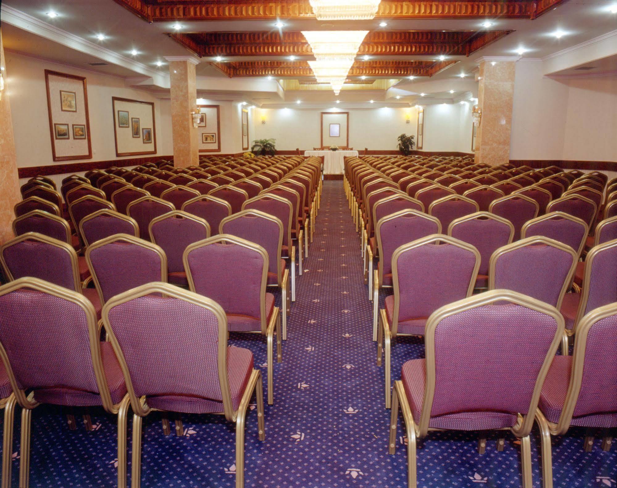 Ankara Royal Hotel Bagian luar foto